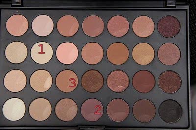 Макияж с блестящей подводкой