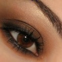 Дымчатый макияж в коричневых тонах