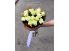 101 роза: как подарить красиво с помощью доставки?