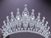 Диадема для невесты : особенности выбора