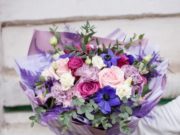 Критерии выбора букета девушке: какие цветы лучше выбрать?