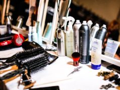 Как парикмахеру выбрать профессиональную косметику?