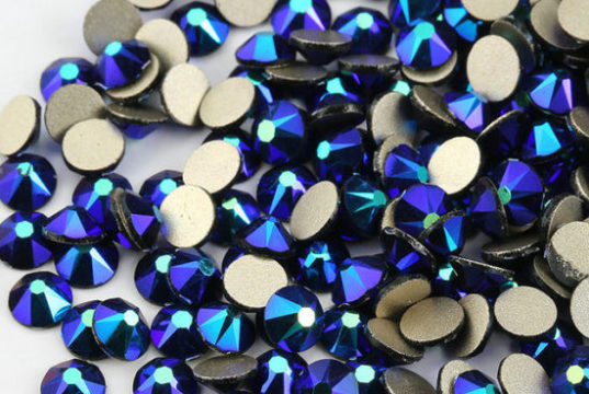 Как использовать стразы Hotfix