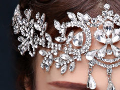 Украшение — роскошный подарок для женщины