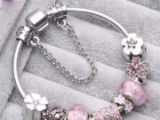 Браслеты Пандора: эффектное и красивое украшение под любой образ