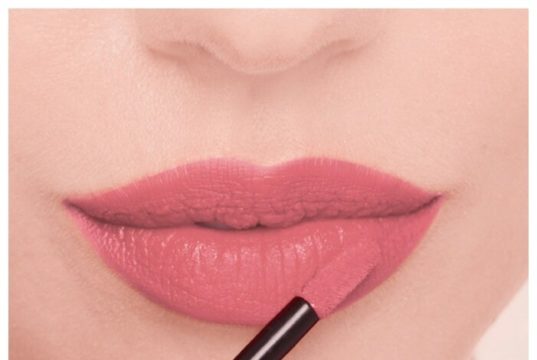 Как выбрать наиболее подходящую помаду?