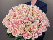 Где заказать доставку цветов?