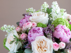 Какой букет подарить маме: полезные советы флористов по выбору