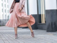 С чем носить юбку плиссе: 5 эффектных вариантов
