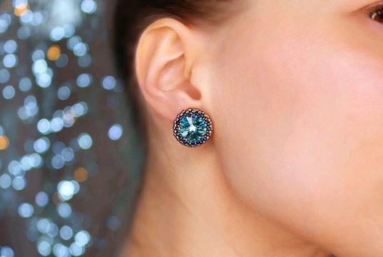 С чем носить серьги-пусеты?