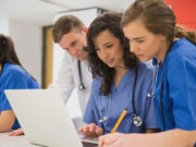 Как организована медицинская помощь для иностранцев в Германии?