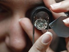 Как оценивают бриллианты в ломбарде?