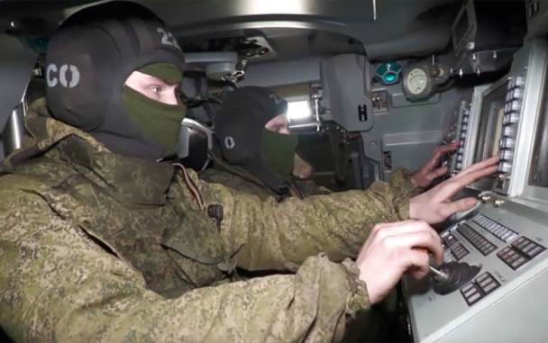 В результате атаки БПЛА на станции Унеча травмы получили машинист и его помощник