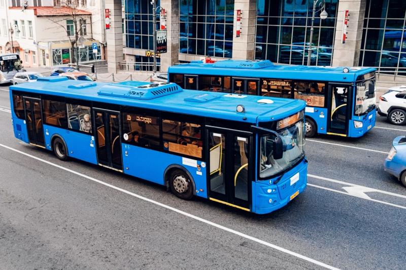 С 1 апреля автобусы Владивостока продолжат ходить, пока ищут новых перевозчиков